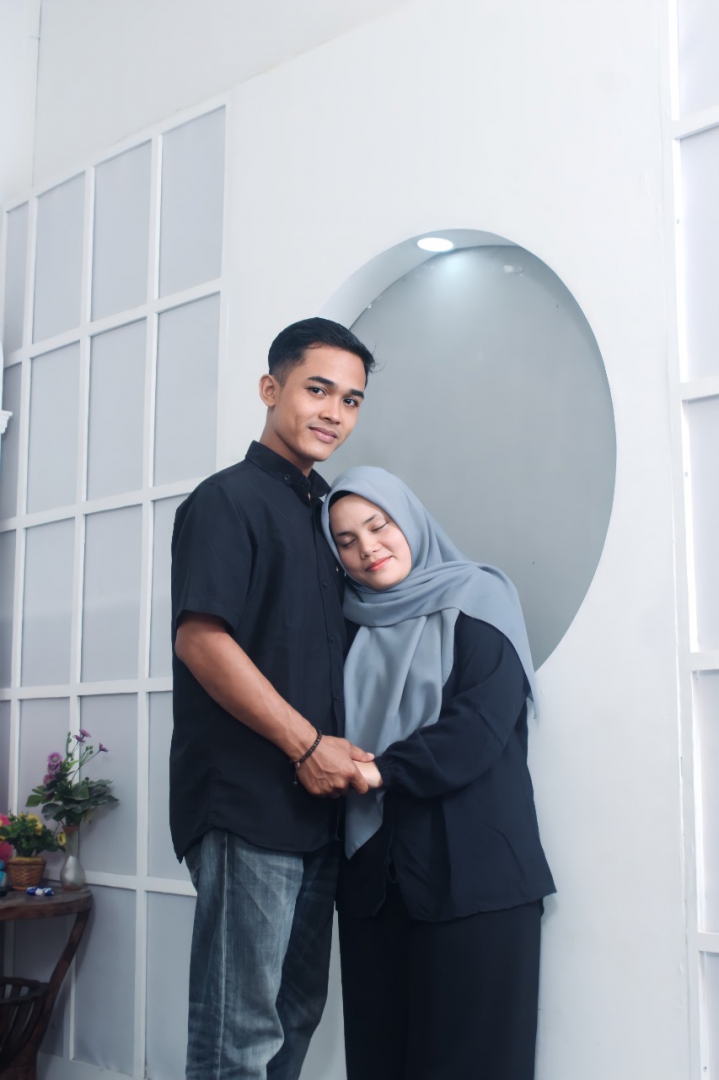 https://Undangan-nikah-online.webnikah.com/dirmember/00000026/Undanganonlineku/photo-256989-301896-l-202405220729.jpg